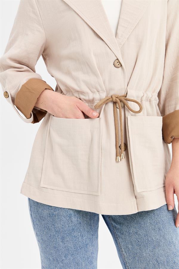 Женская хлопковая куртка с завязкой на талии