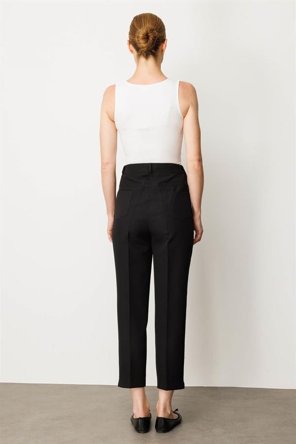 Kadın Beş Cepli Kumaş Pantolon Siyah