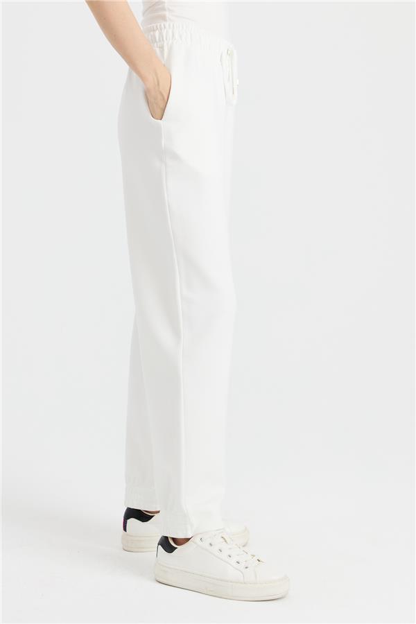 Женские спортивные брюки с карманами