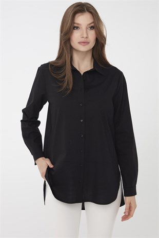 Женская рубашка из хлопка с карманами черного цвета