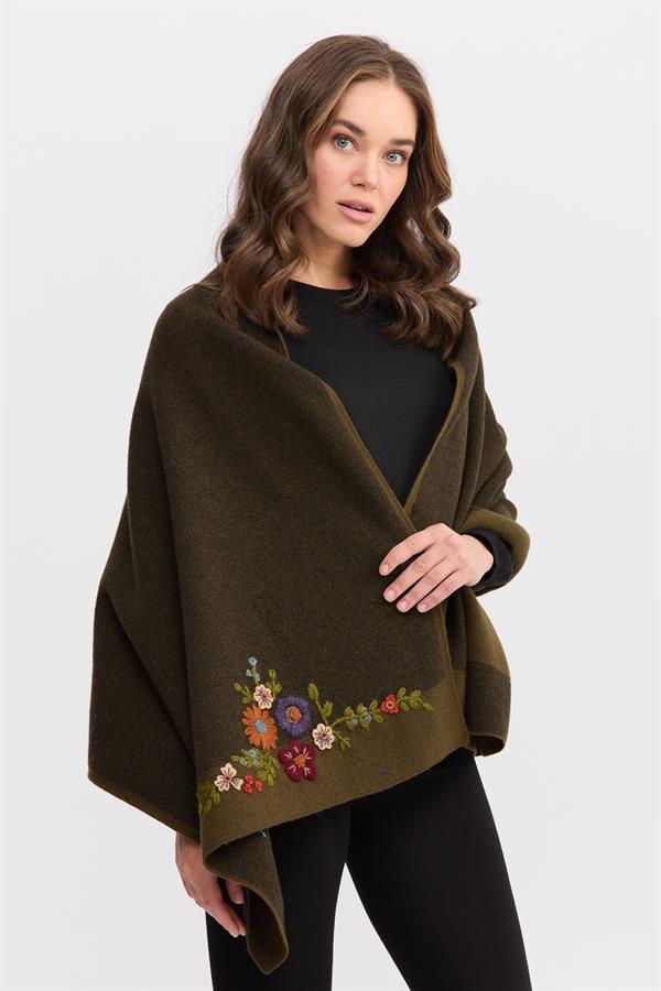Женская трикотажная шаль с цветочной вышивкой светло зеленая 
