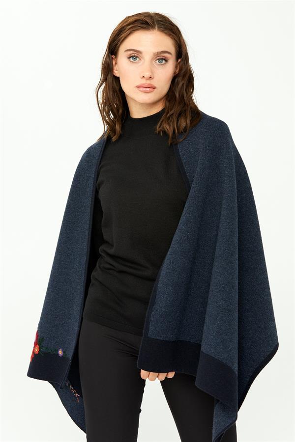 Женская трикотажная шаль с цветочной вышивкой темно синяя 