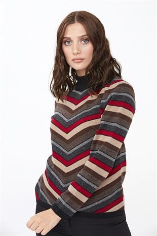 Женский шерстяной свитер черный