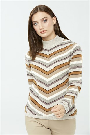 Женский шерстяной свитер светло-бежевый