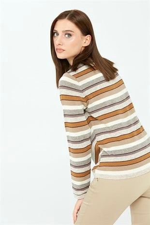 Женский шерстяной свитер светло-бежевый