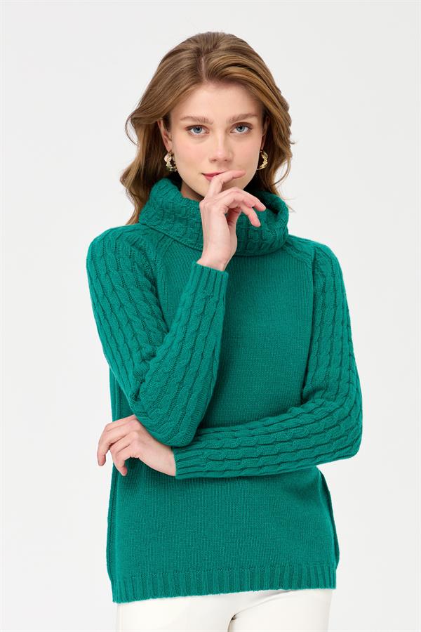 Женский шерстяной свитер