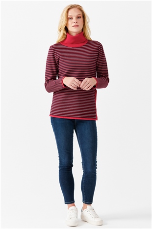 Женская туника в цветную полоску, на пуговицах и одним боковым разрезом, красная