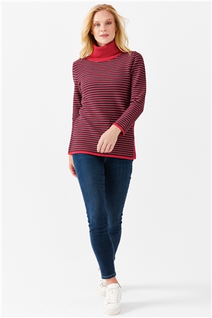 Женская туника в цветную полоску, на пуговицах и одним боковым разрезом, красная