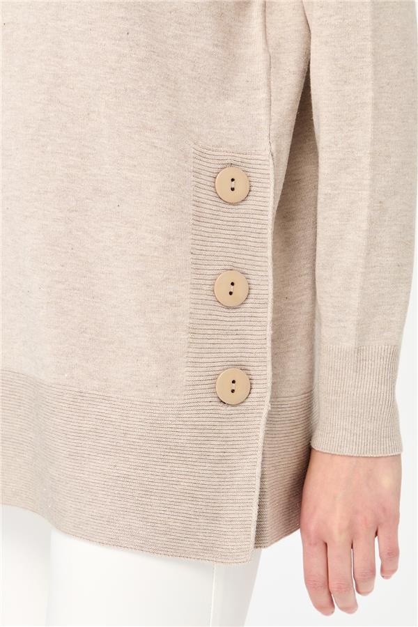 Женская туника с вырезом хомут и люрексом бежевый