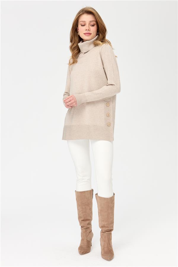 Женская туника с вырезом хомут и люрексом бежевый