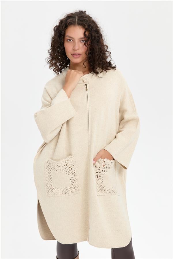 Kadın Dik Yaka Cebi Gül İşlemeli Fermuarlı Panço T.Melanj