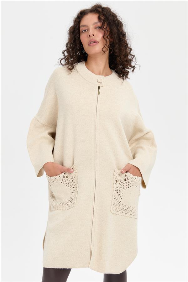 Kadın Dik Yaka Cebi Gül İşlemeli Fermuarlı Panço T.Melanj