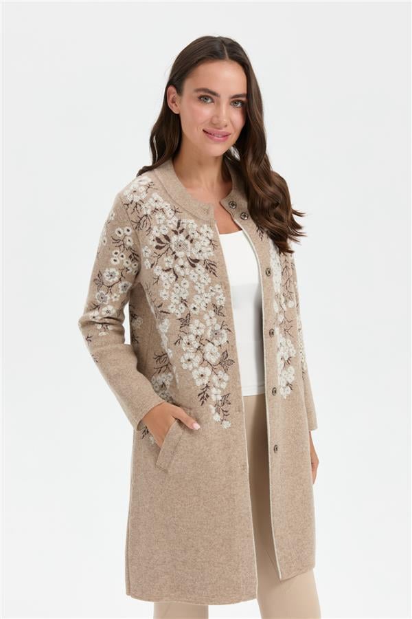 Kadın Dik Yaka Çiçekli Uzun Yün Kaban K.Bej