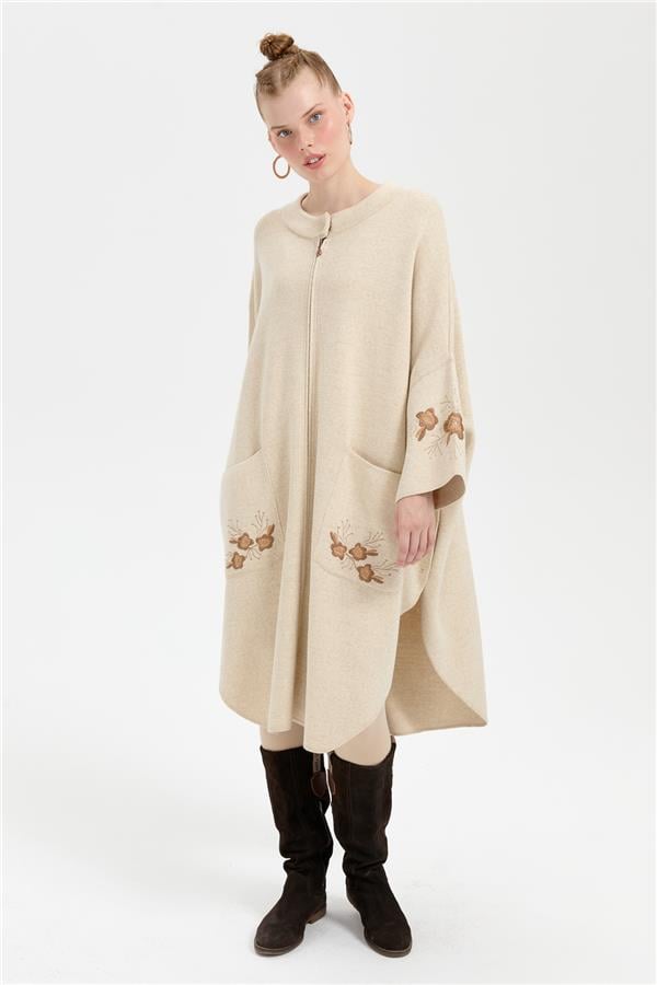 Kadın Dik Yaka Kolu ve Cebi İşlemeli Panço T.Melanj