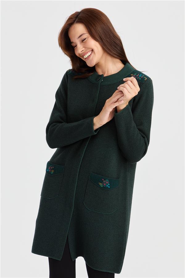 Женское длинное шерстяное пальто с высоким воротником, вышитыми плечами и карманами