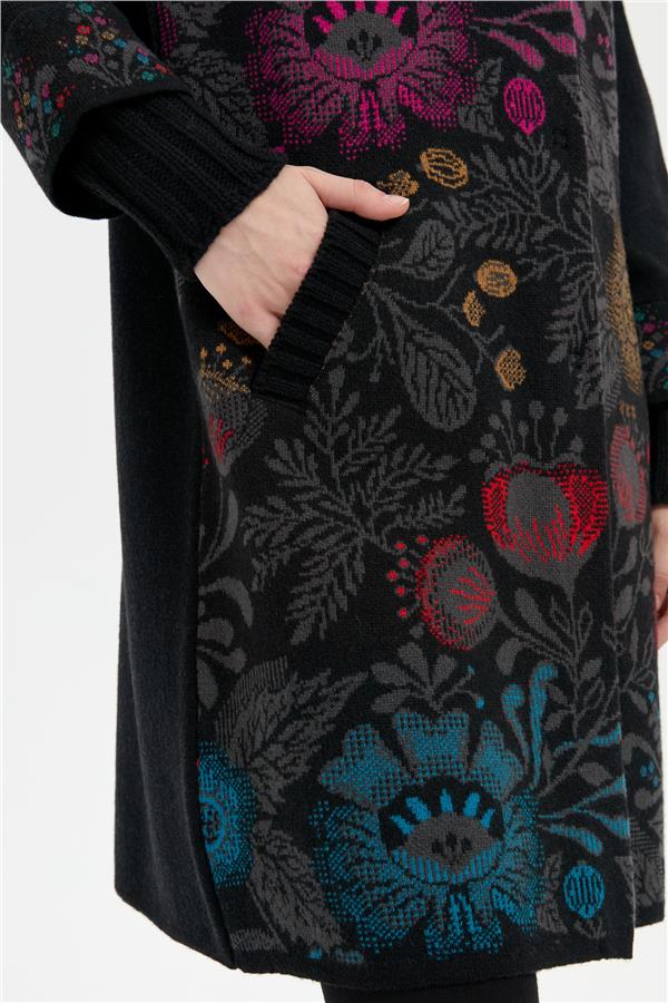 Kadın Dik Yaka Önü Renkli Çiçekli Uzun Yün Kaban Siyah