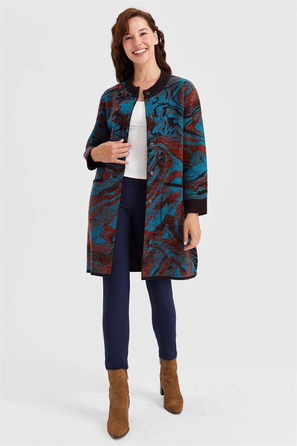 Женское длинное шерстяное пальто с ярким волнистым узором и высоким воротником