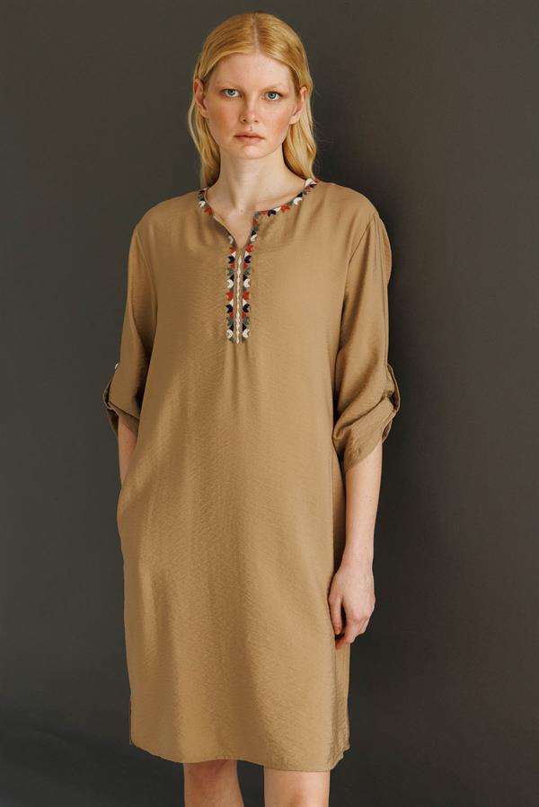 Kadın Etnik Desen Nakışlı Keten Elbise Vizon