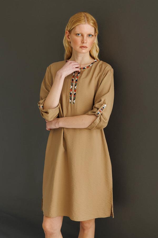 Kadın Etnik Desen Nakışlı Keten Elbise Vizon