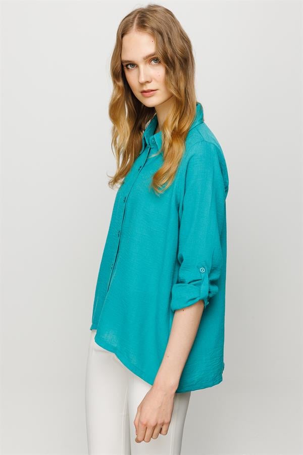 Женская льняная рубашка широкого кроя прямая зеленая