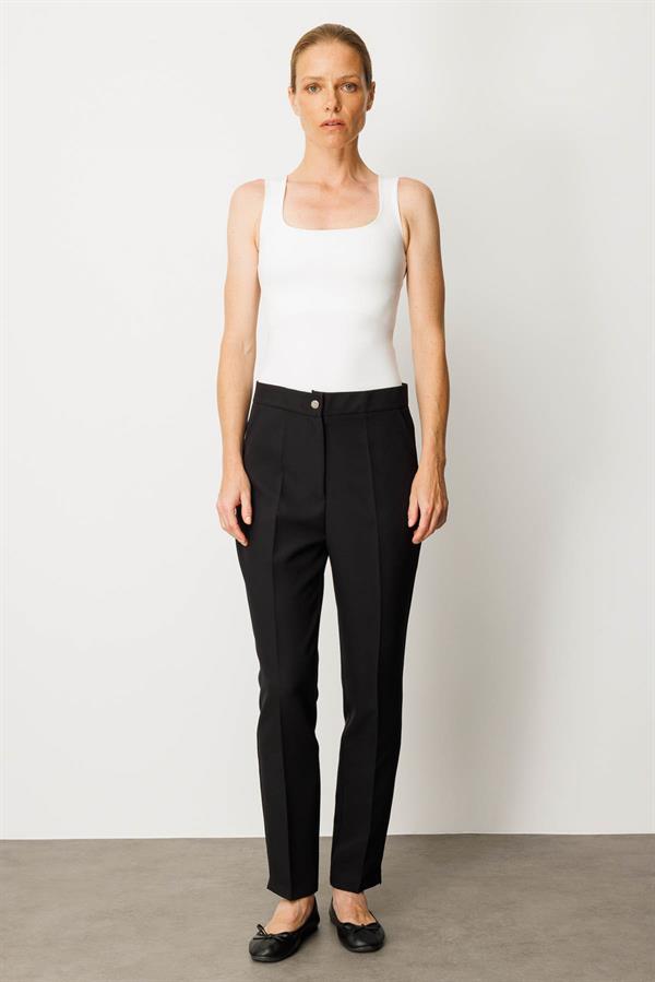 Kadın Gizli Fermuarlı Yan Cepli Kumaş Pantolon Siyah