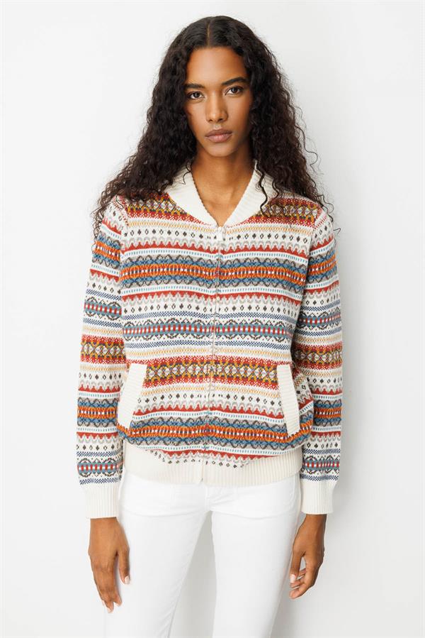 Kadın Hakim Yaka Jakarlı Yün Hırka Kemik