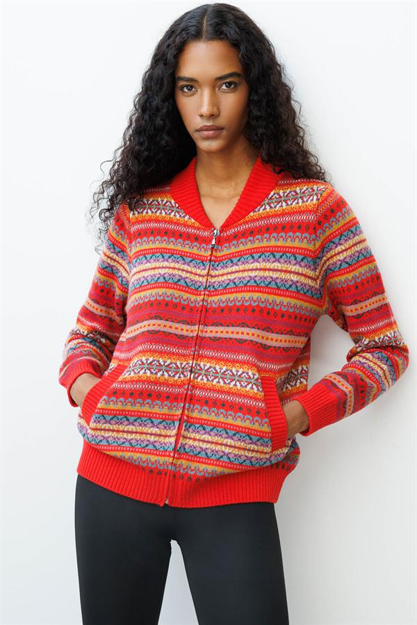 Kadın Hakim Yaka Jakarlı Yün Hırka Mercan