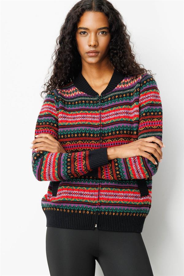 Kadın Hakim Yaka Jakarlı Yün Hırka Siyah