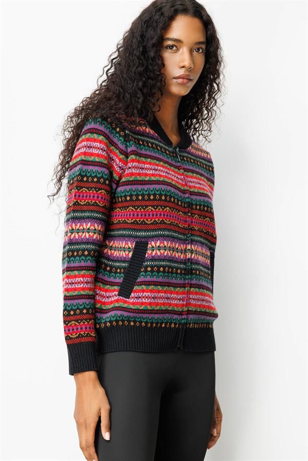 Kadın Hakim Yaka Jakarlı Yün Hırka Siyah