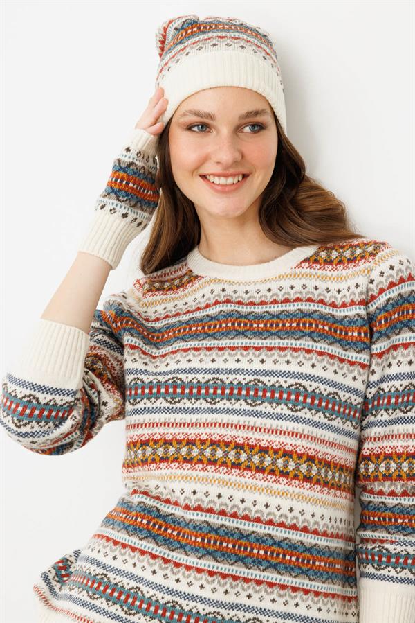 Kadın Jakarlı Yün Bere Kemik