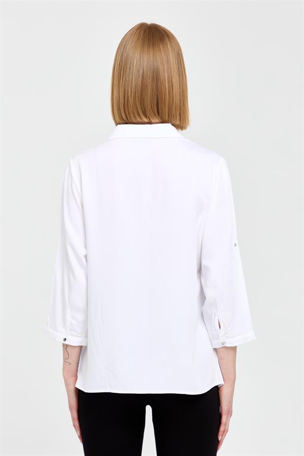 Женская рубашка с карманами с клапанами