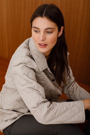 Женское Стеганое Пальто Бежевое