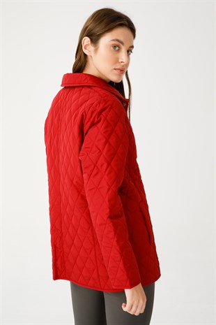Женское стеганое пальто красное