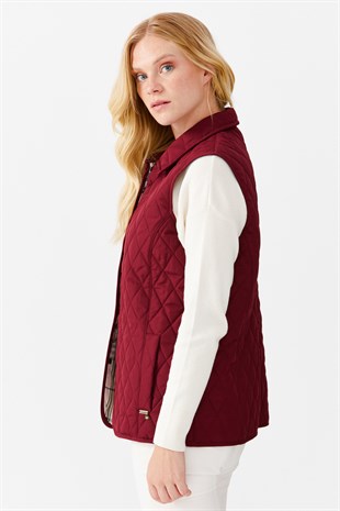 Женская стеганая жилетка, бордо