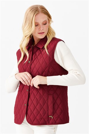 Женская стеганая жилетка, бордо