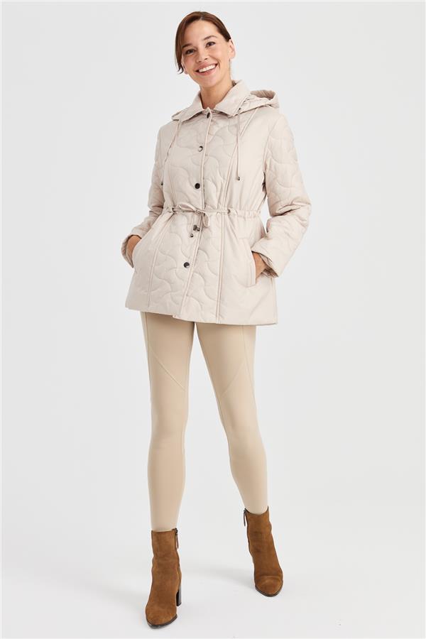 Женское стеганое пальто с капюшоном и кружевной талией