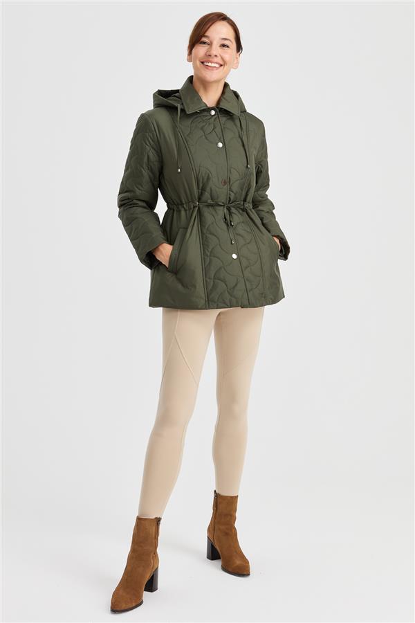 Женское стеганое пальто с капюшоном и кружевной талией