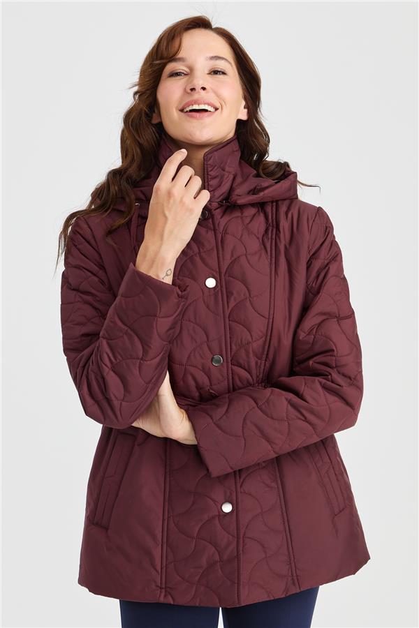Женское стеганое пальто с капюшоном и кружевной талией