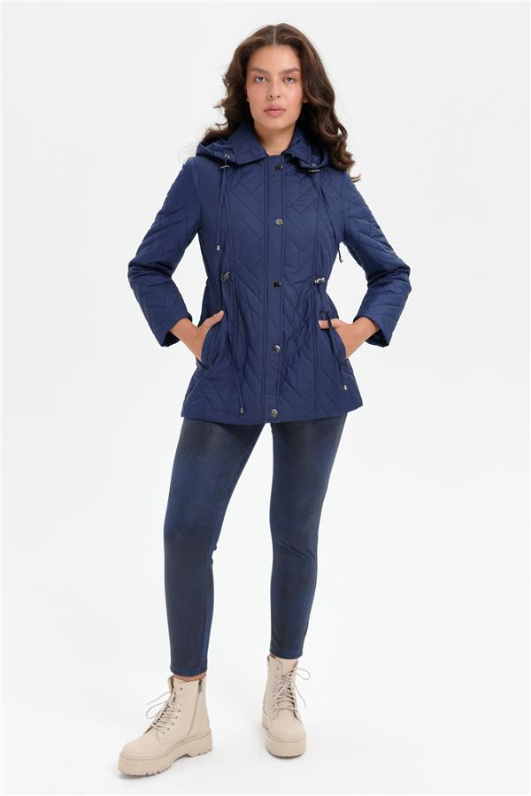 Kadın Kapüşonlu Beli Bağcıklı Kısa Kapitone Kaban Lacivert