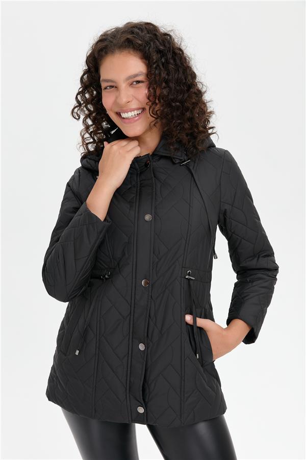 Kadın Kapüşonlu Beli Bağcıklı Kısa Kapitone Kaban Siyah