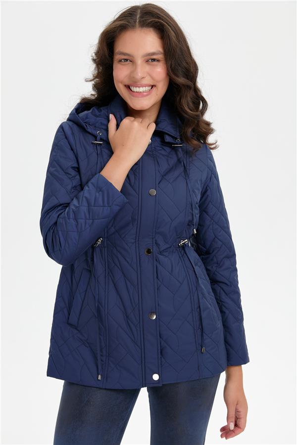 Kadın Kapüşonlu Beli Bağcıklı Kısa Kapitone Kaban Lacivert