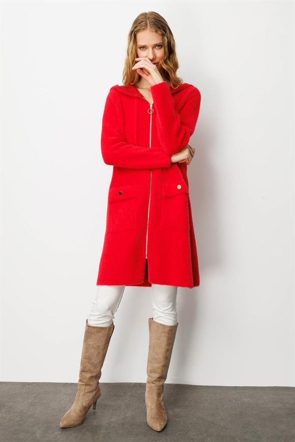 Kadın Kapüşonlu Cebi Metal Düğmeli Kaban Y.Kırmızı