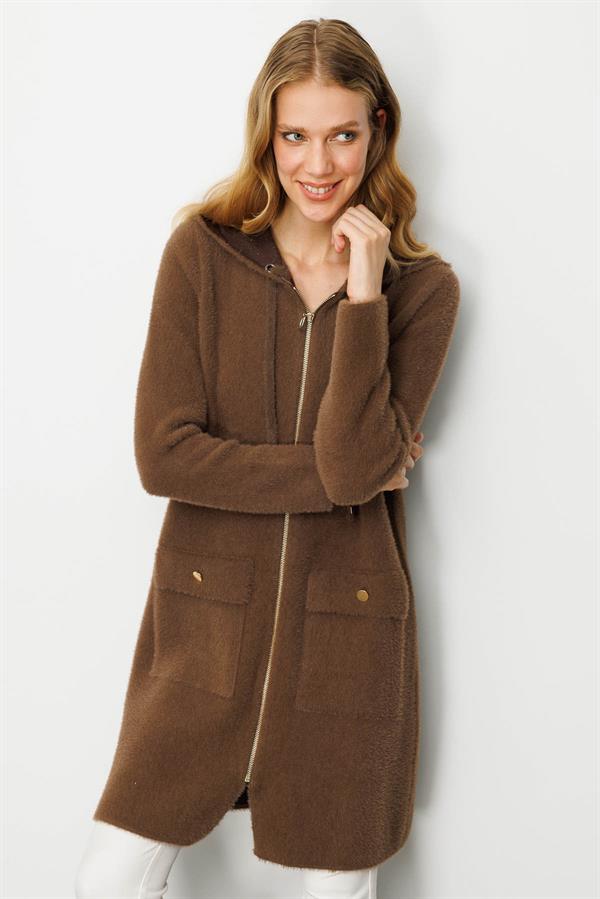 Kadın Kapüşonlu Cebi Metal Düğmeli Kaban Kahve