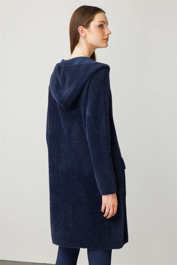 Kadın Kapüşonlu Cebi Metal Düğmeli Kaban Lacivert