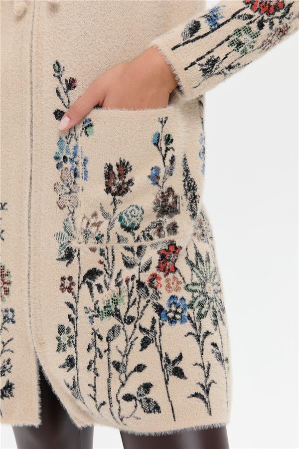 Kadın Kapüşonlu Eteği ve Kolu Kır Çiçeği Desenli Uzun Kaban Bej