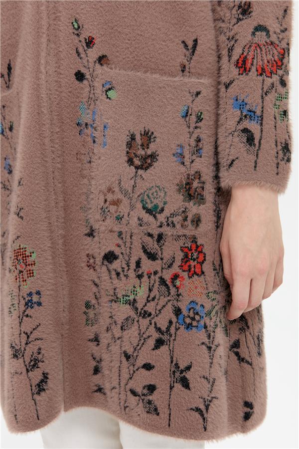 Kadın Kapüşonlu Eteği ve Kolu Kır Çiçeği Desenli Uzun Kaban Vizon