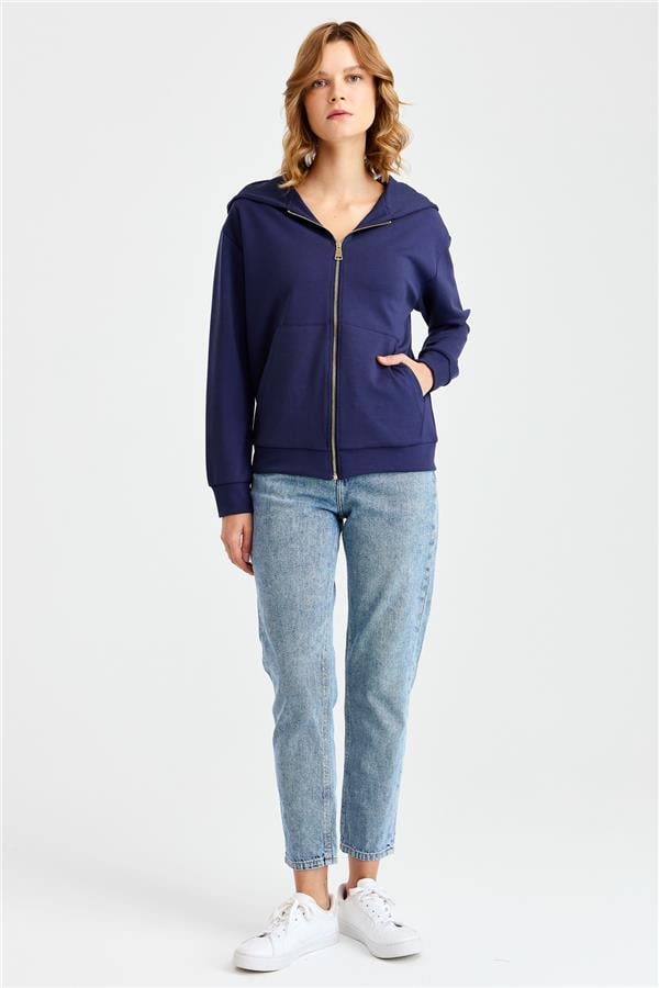 Женский сетчатый свитер с капюшоном и боковыми карманами