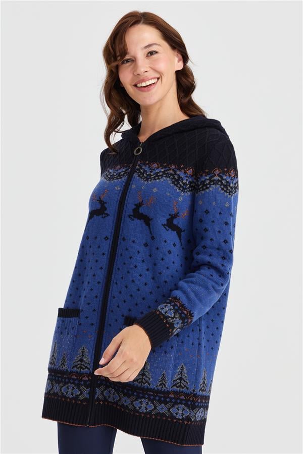 Женский шерстяной кардиган с капюшоном и узором оленя