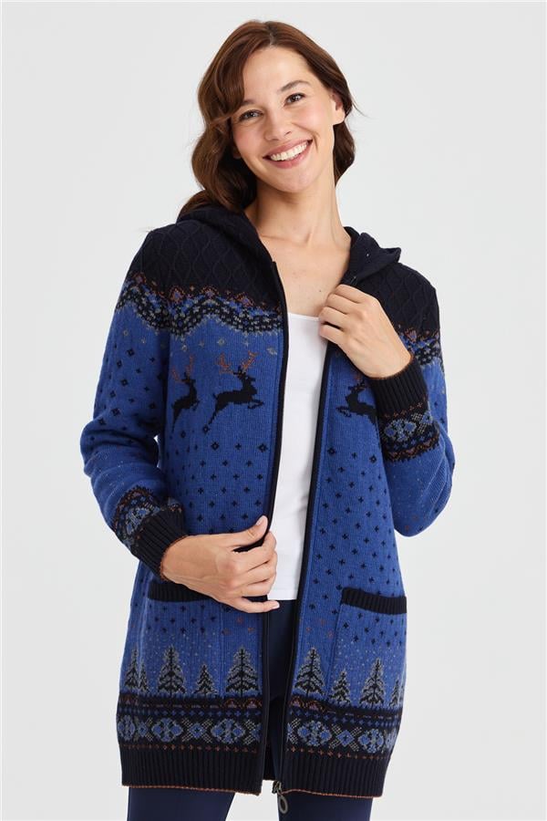 Женский шерстяной кардиган с капюшоном и узором оленя