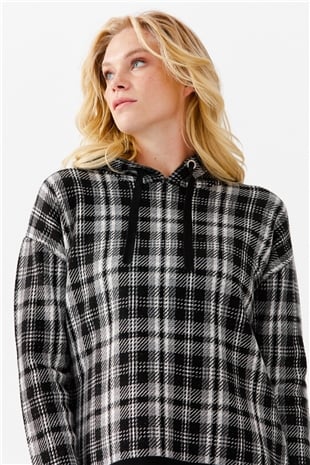 Женский короткий свитер в клетку с капюшоном, черный